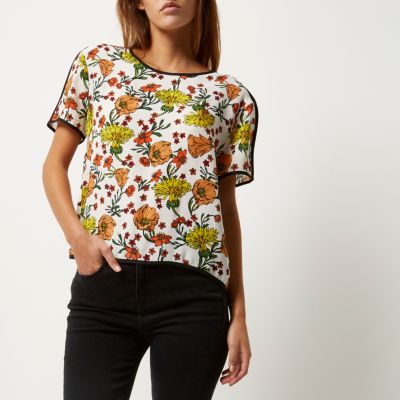 Cream floral print t-shirt